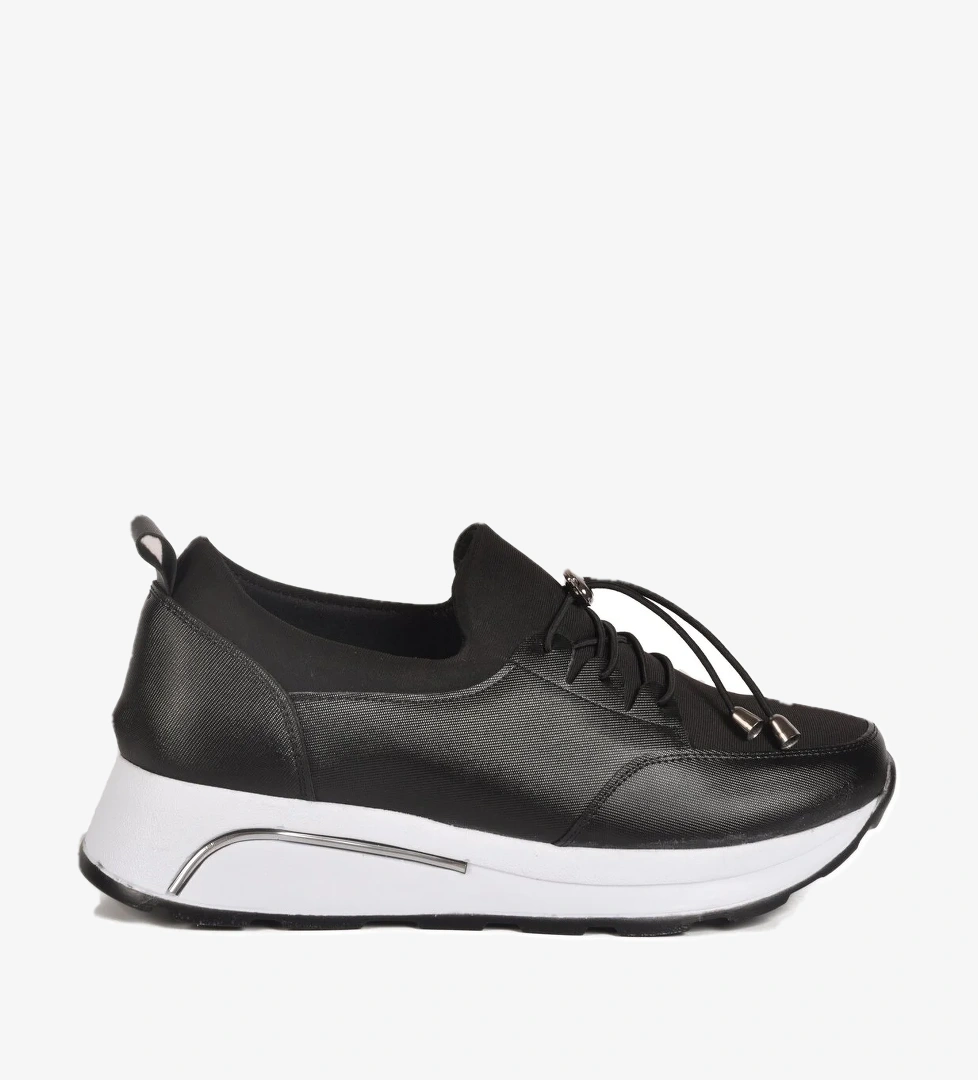 Siyah Beyaz Kilit Bağcıklı Kadın Casual Ayakkabı 1706 Z