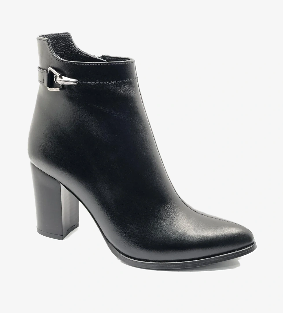 Venüs Garen Hakiki Deri Ortopedik Topuklu Kadın Bot model görseli