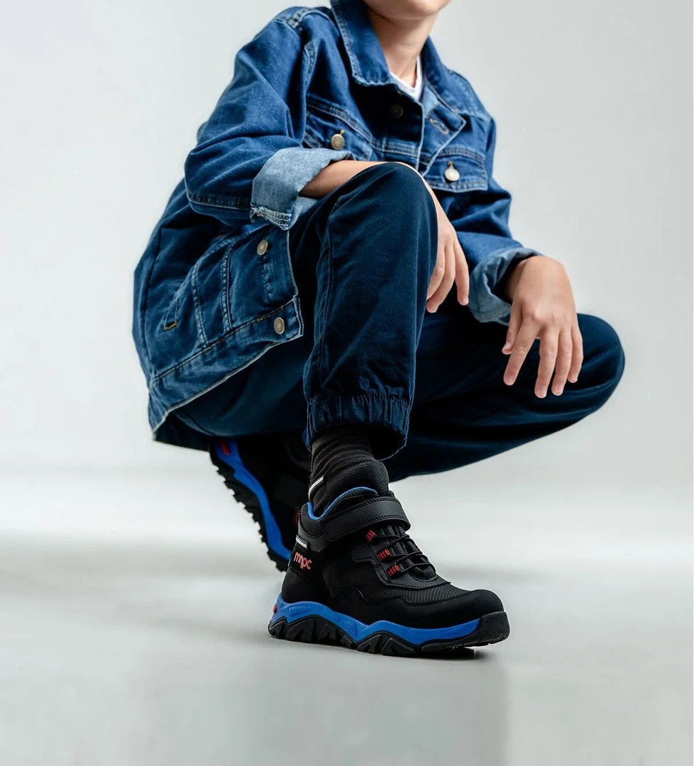 Erkek Çocuk Siyah Su Geçirmez Anatomik Günlük Bot