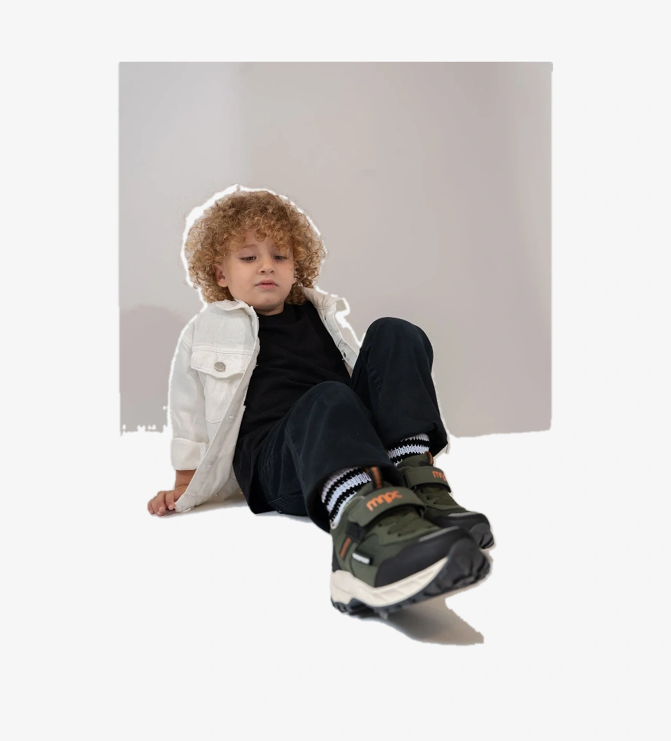 Mnpc Erkek Çocuk Haki Siyah Su Geçirmez Anatomik Ayakkabı model görseli