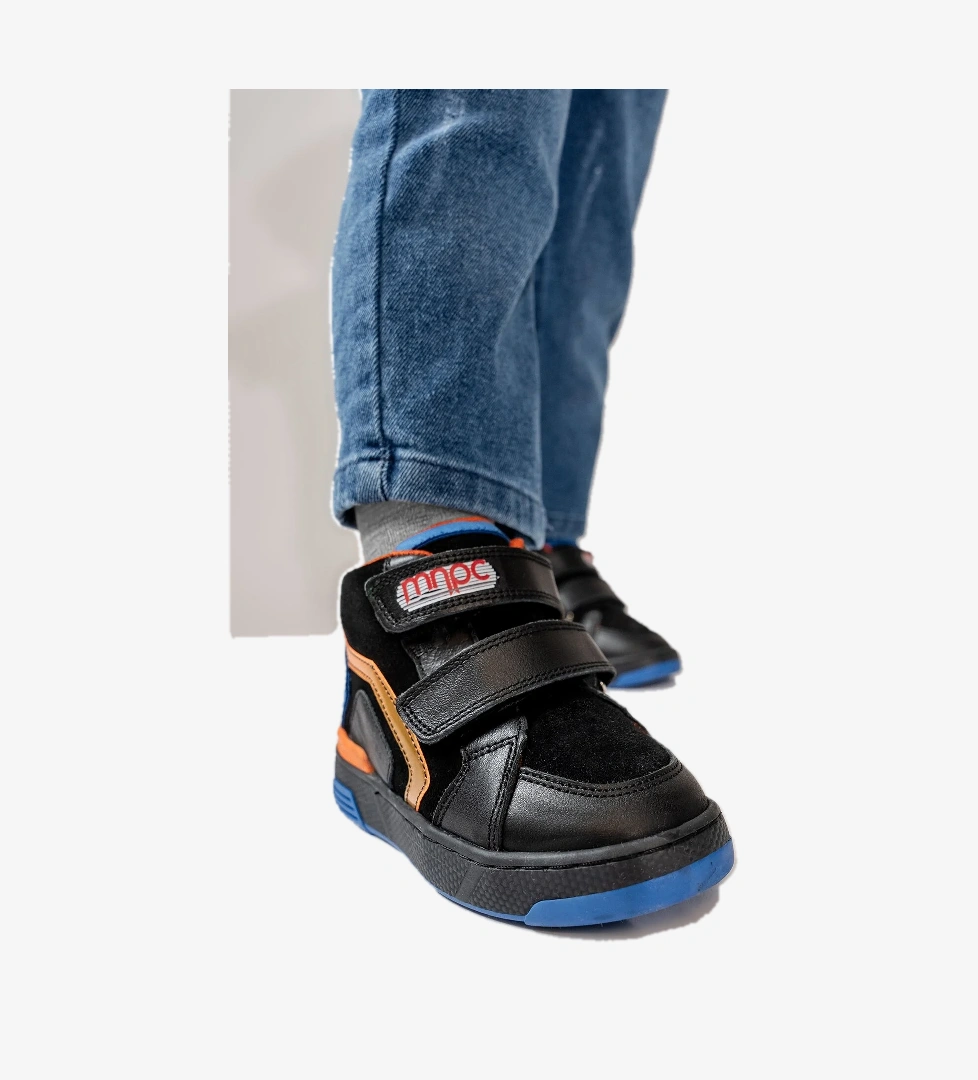 Erkek Çocuk Siyah Hakiki Deri Suya Dayanıklı Anatomik Günlük Bot - Görsel 1