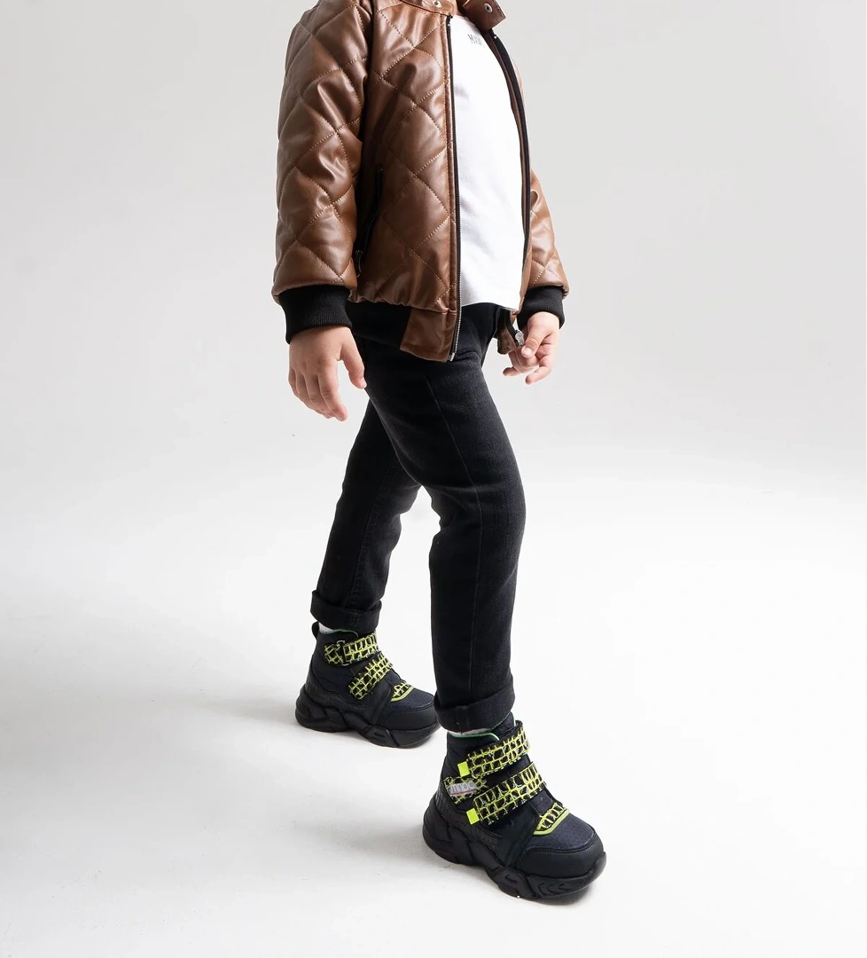 Erkek Çocuk Siyah Suya Dayanıklı Anatomik Günlük Bot - Görsel 1