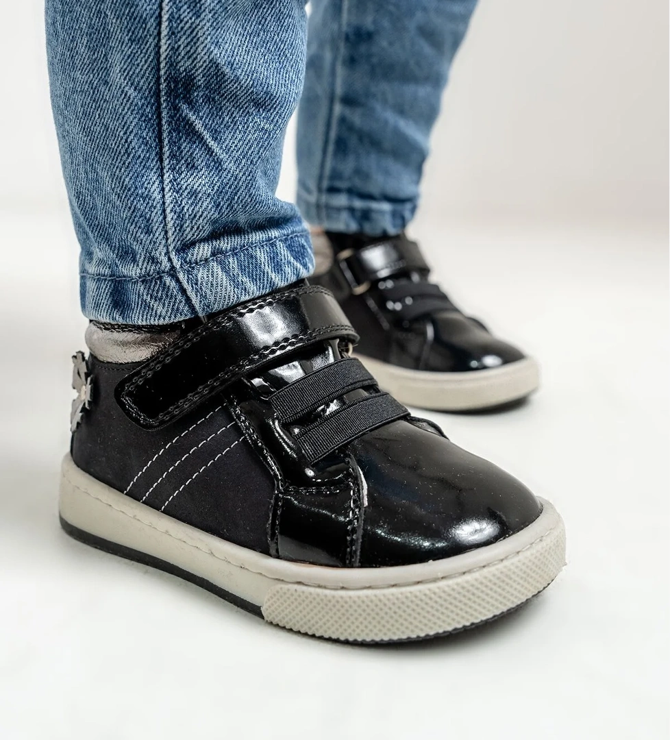 Kız Çocuk Siyah Hakiki Deri Suya Dayanıklı Anatomik Günlük Bot