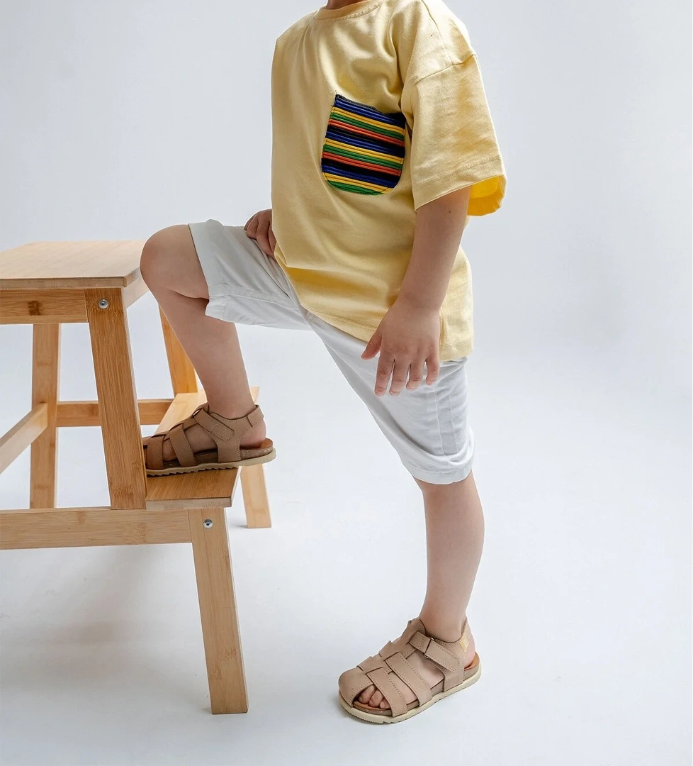 Unisex Çocuk Bej Hakiki Deri Mantar Tabanlı Günlük Çocuk Sandalet - Görsel 1