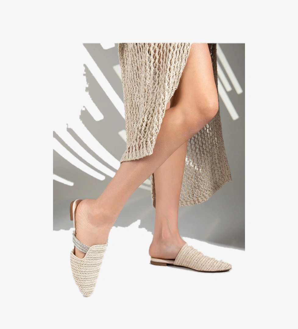 İnce Taban Hasır Detaylı Kadın Terlik - Görsel 1