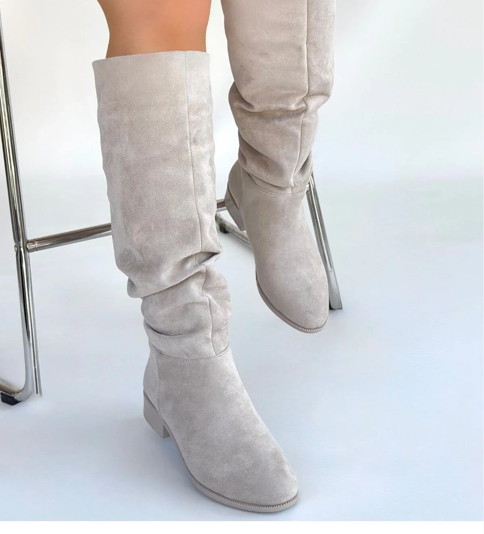 Bej Süet Körüklü Kadın Topuklu Çizme