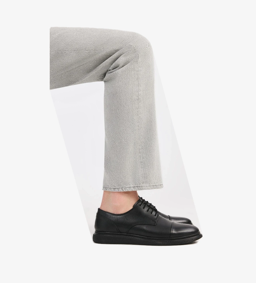 Yaya By Hotiç Erkek Deri Siyah Hafif Tabanlı Klasik Ayakkabı model görseli