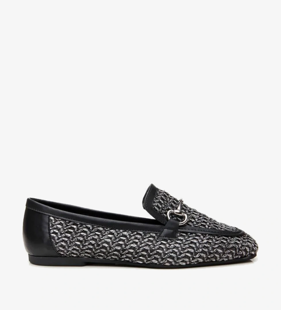 Yaya By Hotiç Kadın Siyah Hasır Detaylı Tokalı Loafer model görseli