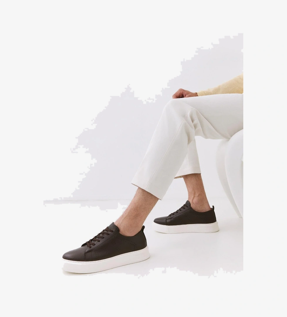 Yaya By Hotiç Erkek Deri Kahverengi Hafif Tabanlı Spor Ayakkabı model görseli