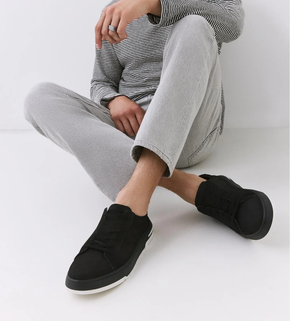 Yaya By Hotiç Erkek Nubuk Deri Siyah Spor Ayakkabı model görseli