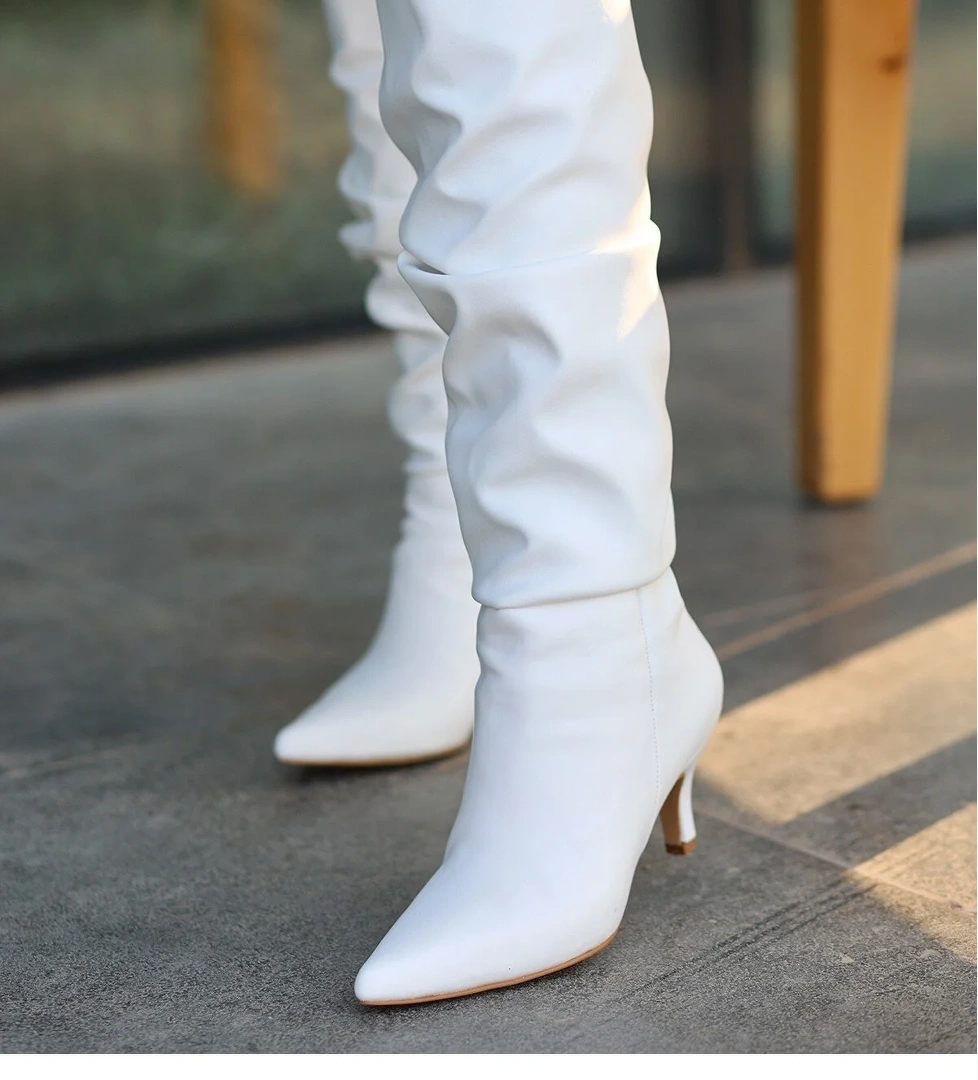 Beyaz Kadın Topuklu Çizme