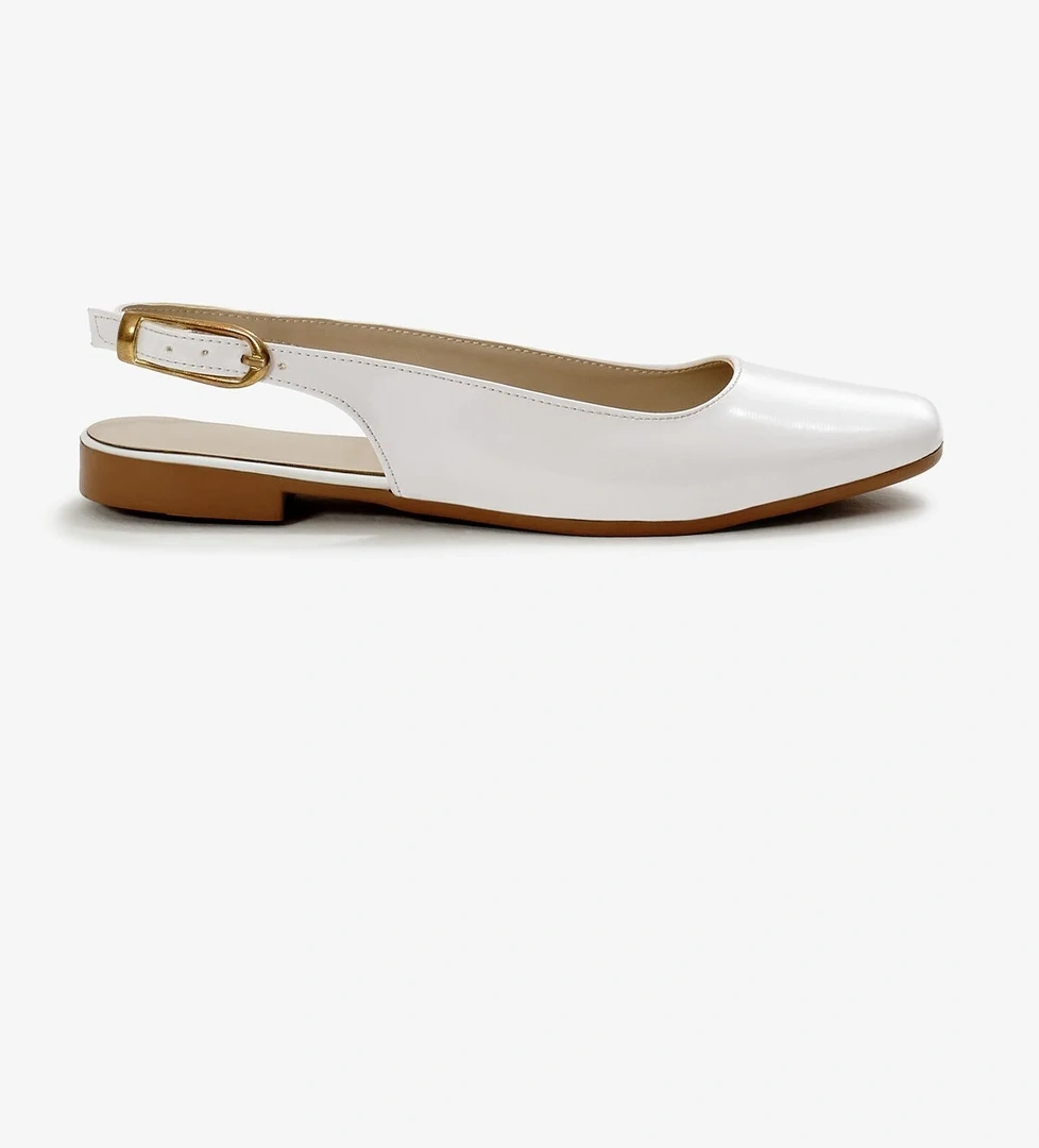 Kadın Beyaz Arkası Açık Tokalı Babet