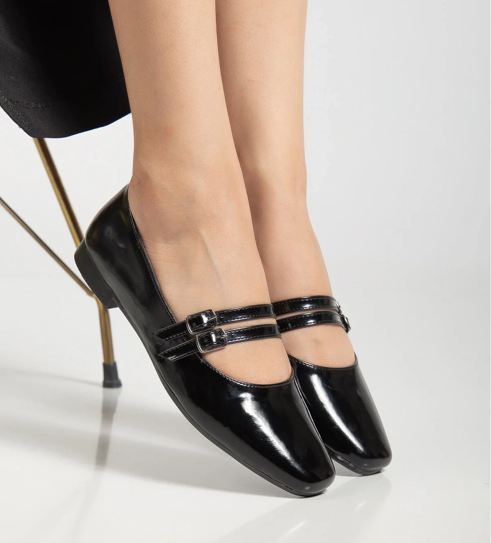 Kadın Siyah Oval Burunlu Çift Tokalı Babet - Görsel 1