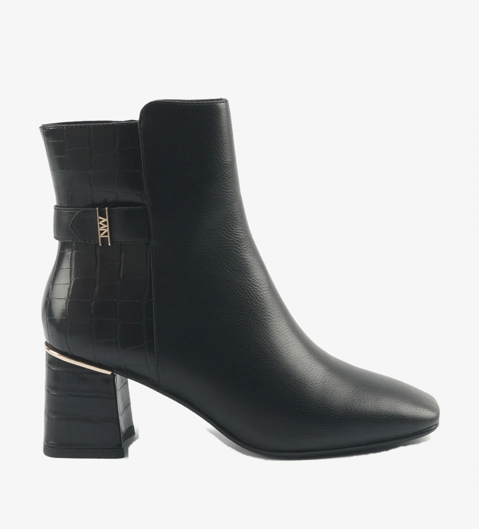 Nine West Thaso Ürün Listesi