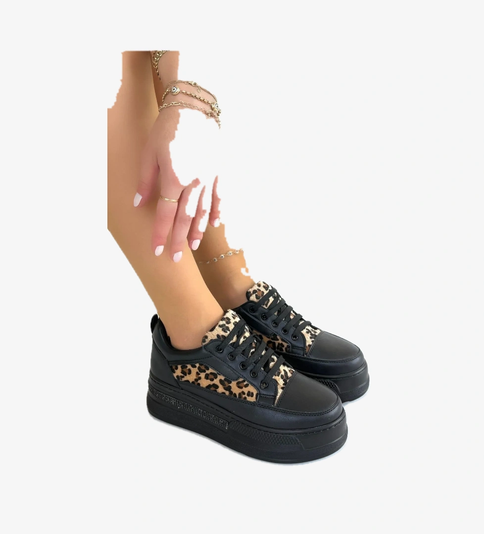 Siyah Leopar Detaylı Bağcıklı Kadın Spor Ayakkabı - Görsel 1