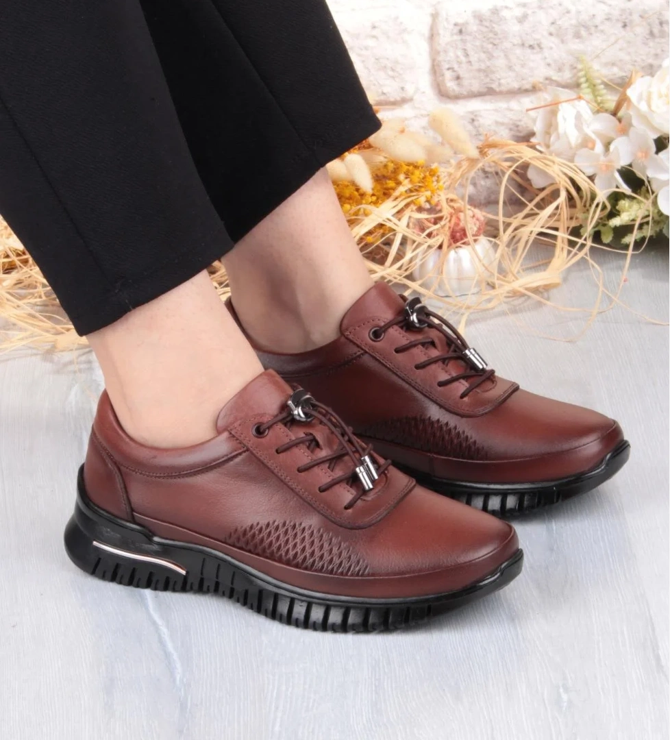 9407 Comfort Yumuşak Esnek Kauçuk Kaymaz Taban Hakiki Deri Kadın Ayakkabı