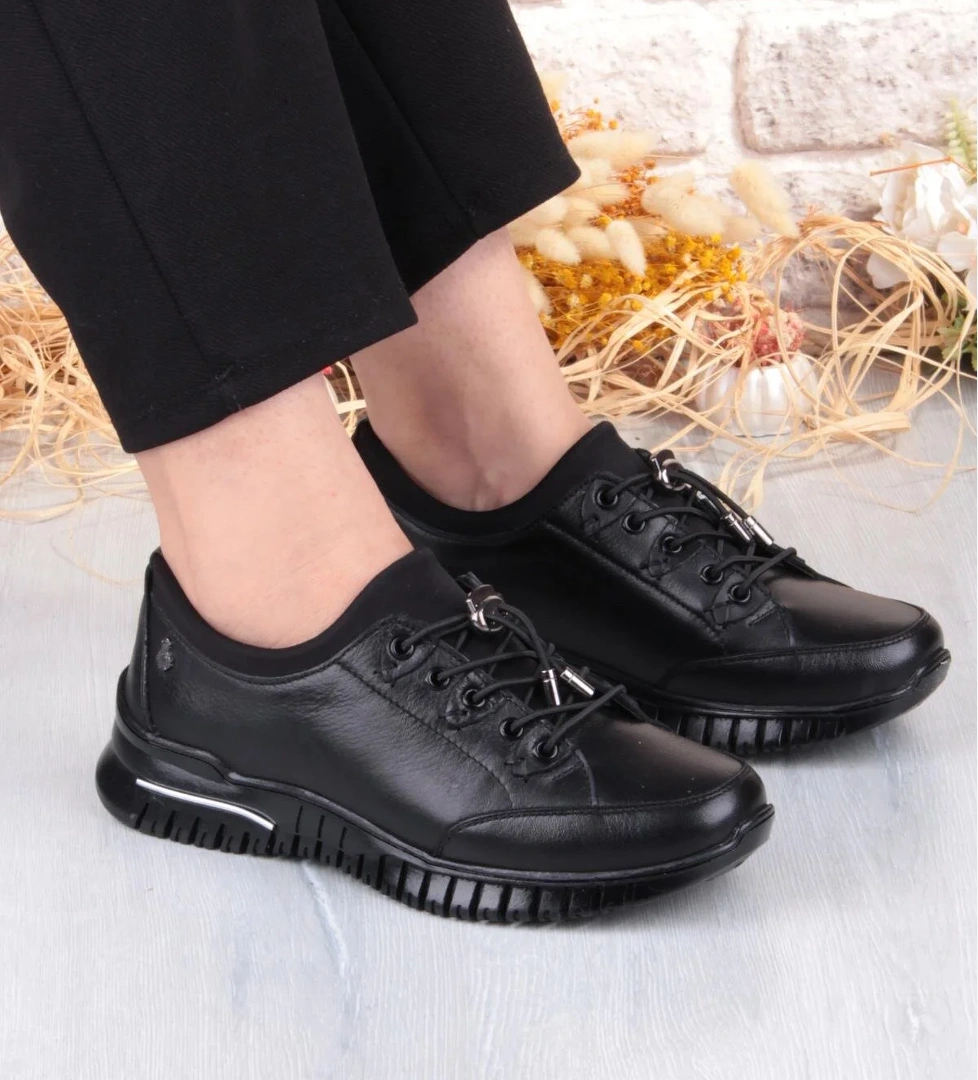 Pepita 9513 Comfort Yumuşak Esnek Kauçuk Kaymaz Taban Hakiki Deri Kadın Ayakkabı model görseli