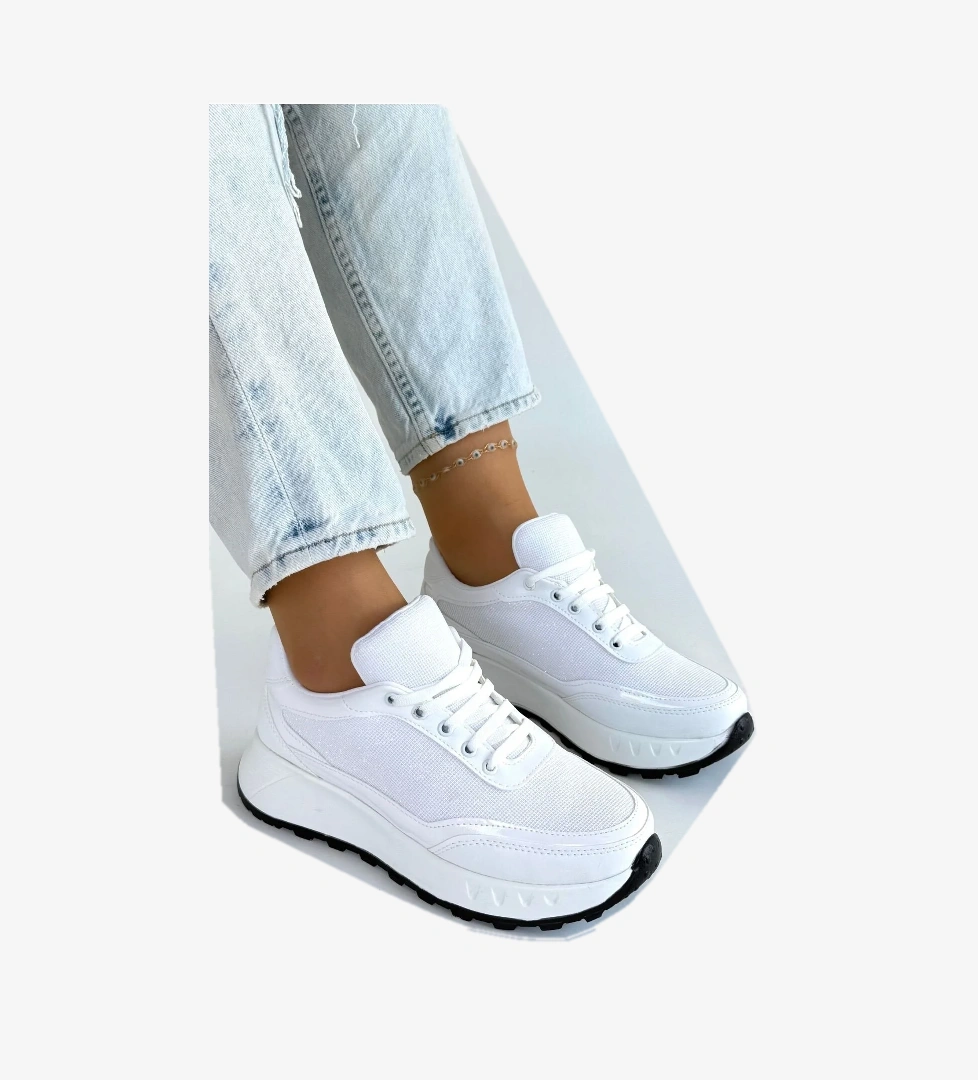 Beyaz Bağcıklı Kadın Spor Ayakkabı - Görsel 1