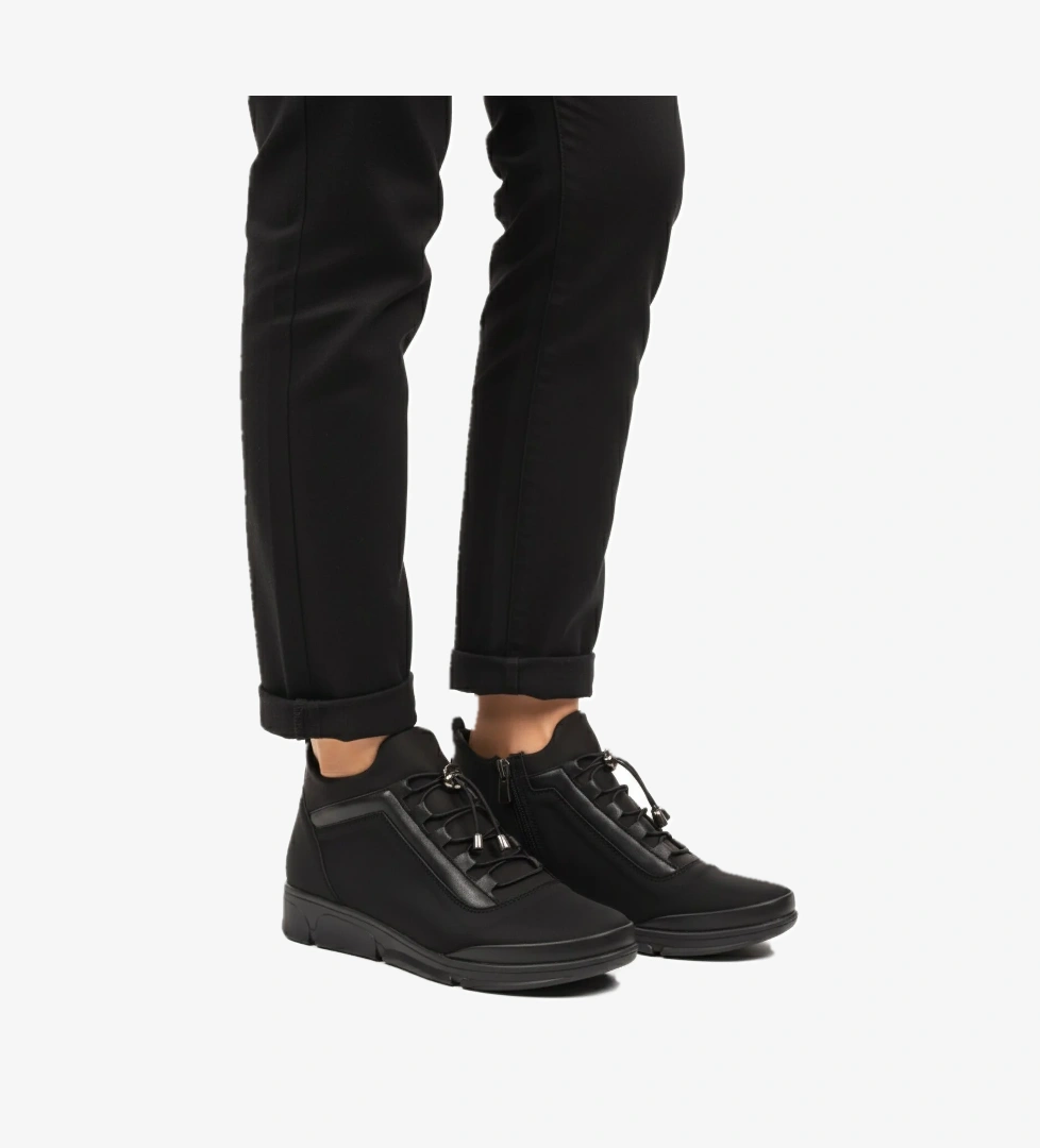 Siyah Soğuğa Dirençli Kaymaz Taban Kadın Bot 293113 Z