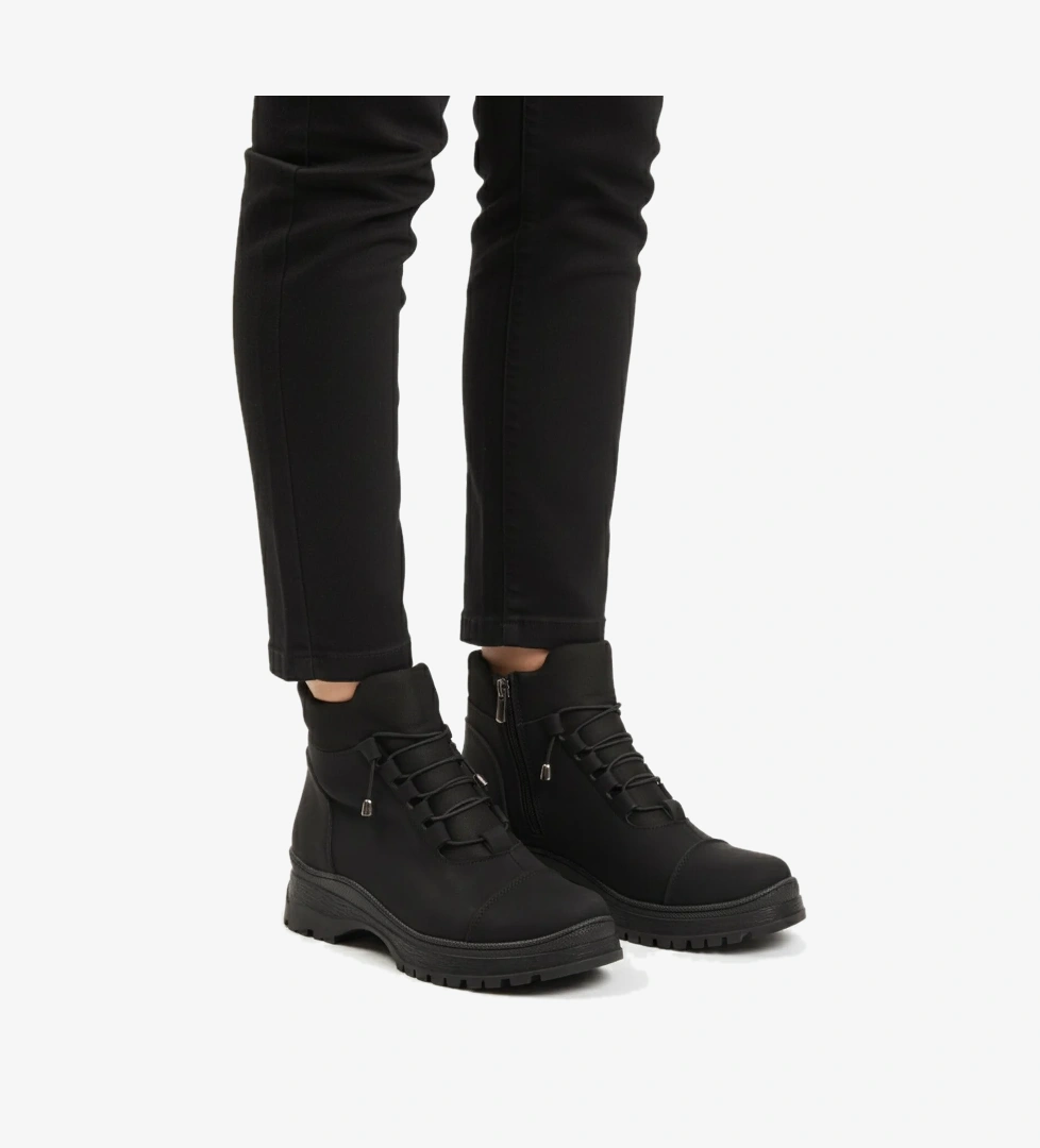 Siyah Zümrüt İçi Polarlı Soğuğa Dirençli Kaymaz Taban Kadın Bot 112 Z