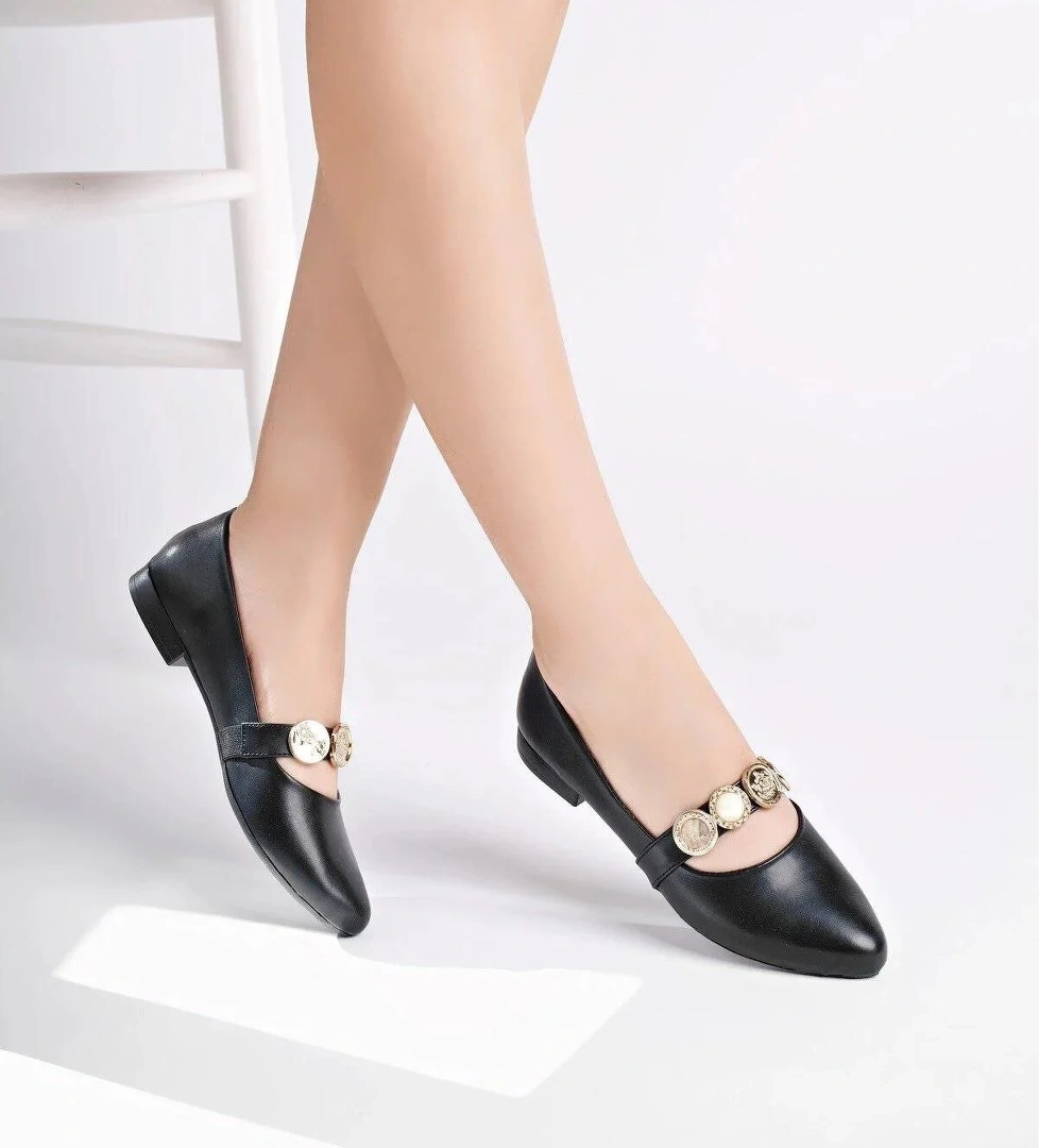 BK06 Rahat Taban Broş Detaylı Günlük Kadın Babet Ayakkabı