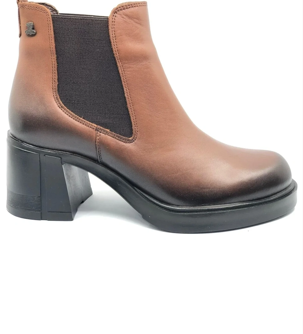 Venüs Amare Hakiki Deri Kaymaz Taban Ortopedik Kadın Bot model görseli