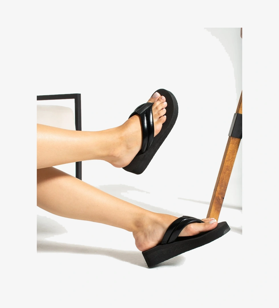 Nora Platform Topuk Parmak Arası Kadın Plaj Terlik