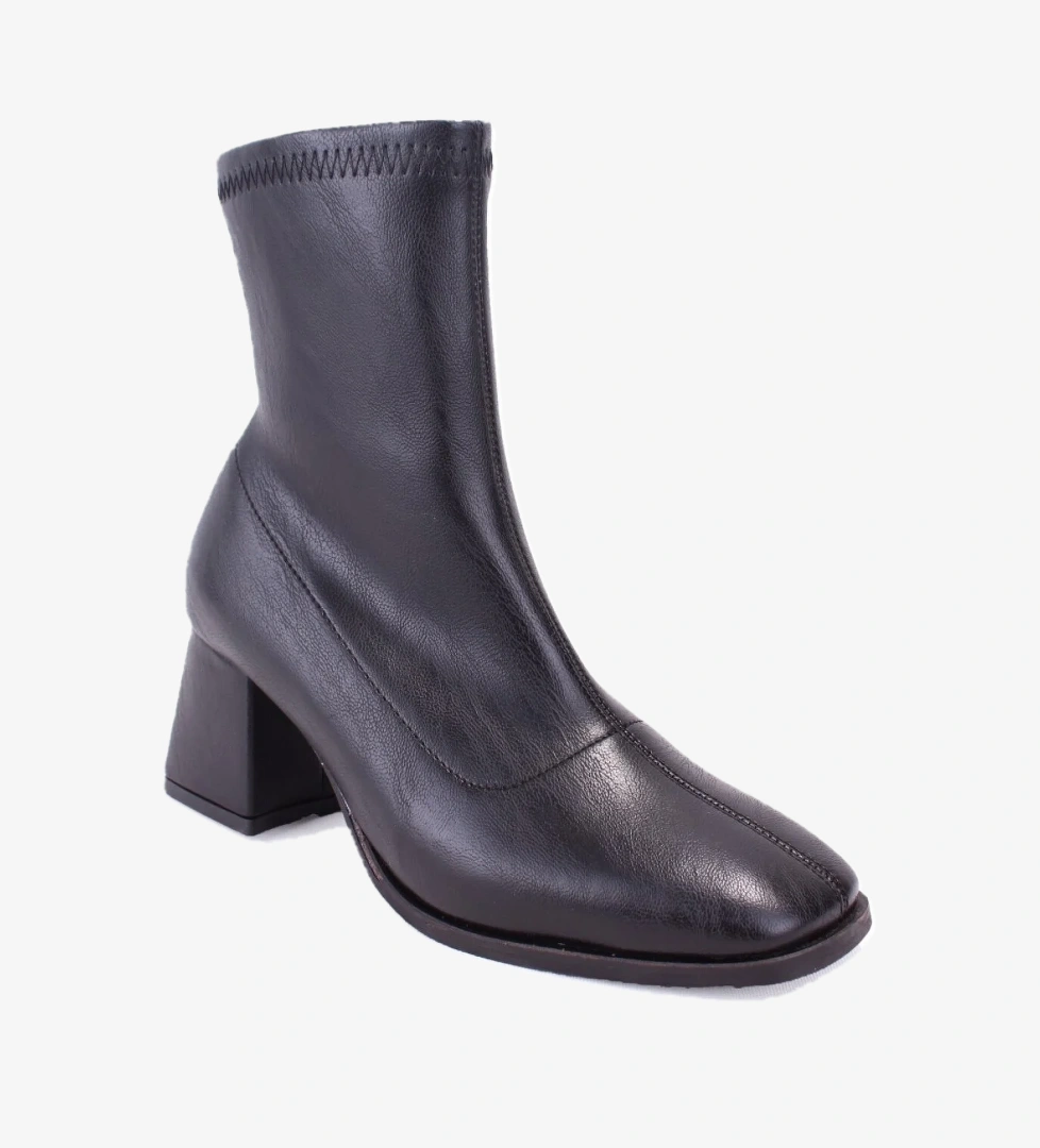 DZA07-1277101 Siyah Klasik Topuklu Kadın Bot