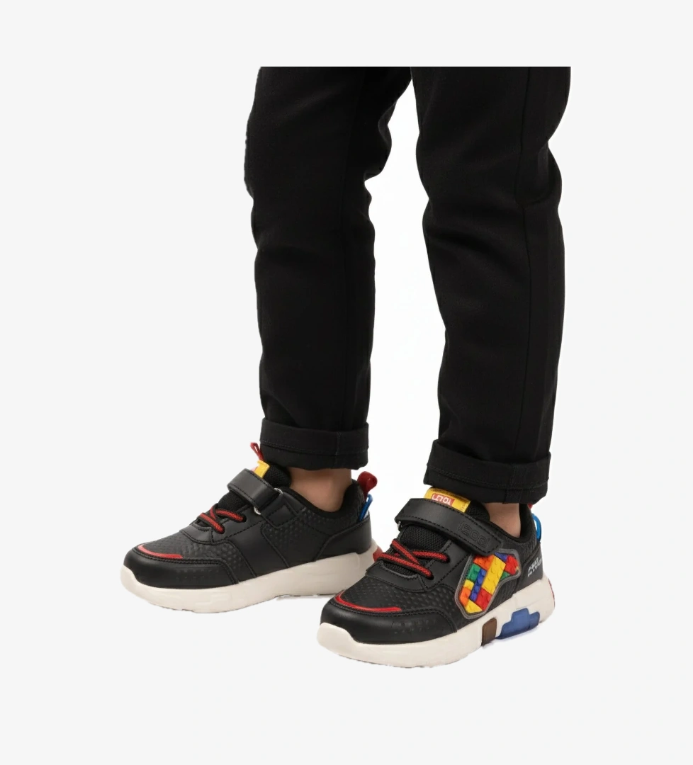 Siyah Cırtlı Işıklı Hafif Erkek Çocuk Spor Ayakkabı Heros P