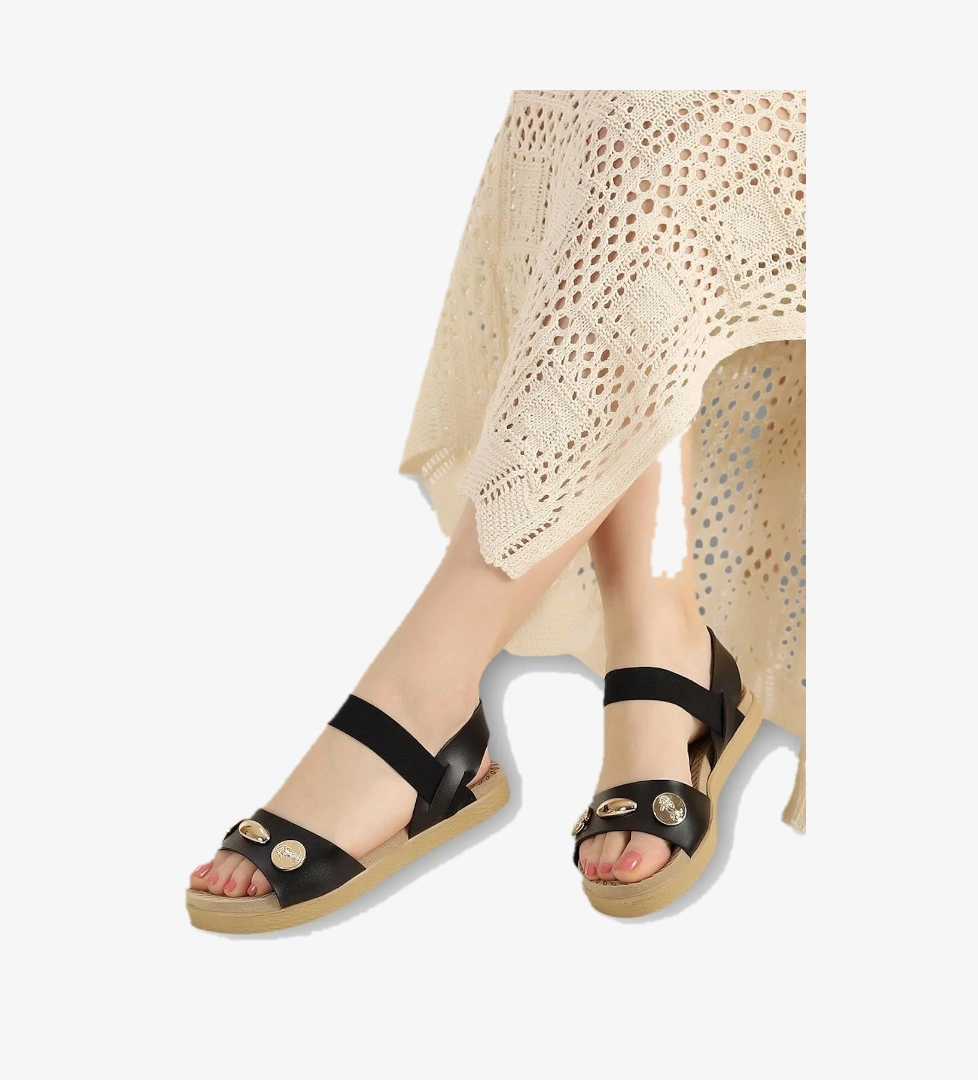 Liger Kadın Tek Bant Aksesuarlı Bilek Lastik Detaylı Sandalet model görseli