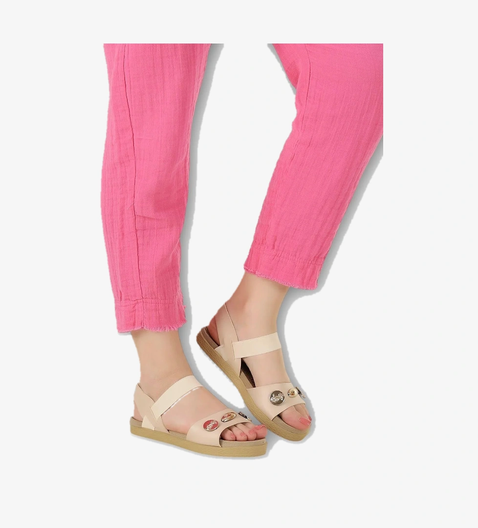 Kadın Tek Bant Aksesuarlı Bilek Lastik Detaylı Sandalet BEJ