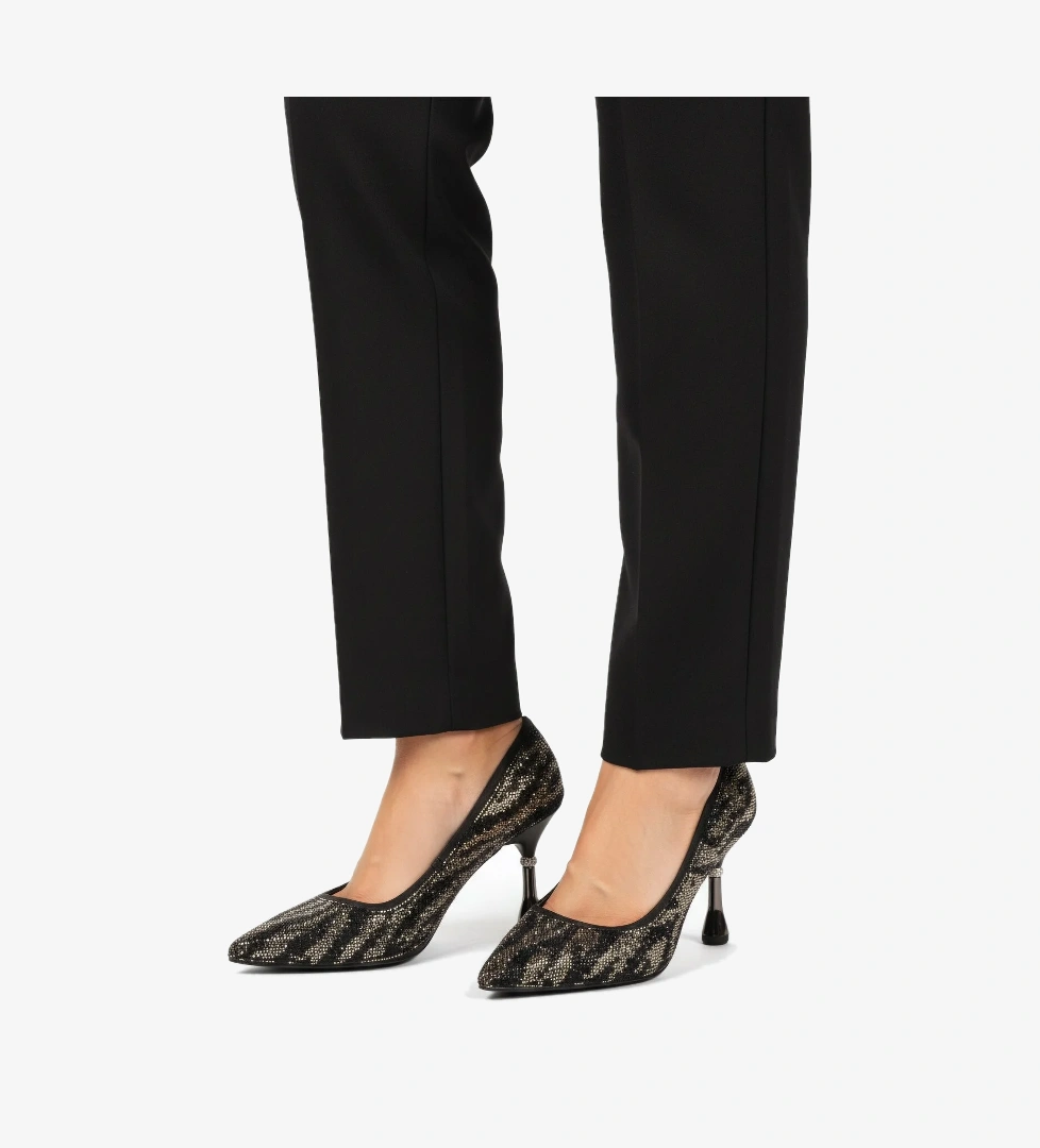 Siyah Saten Taş İşlemeli İnce Topuklu Kadın Abiye Ayakkabı 248245 Z