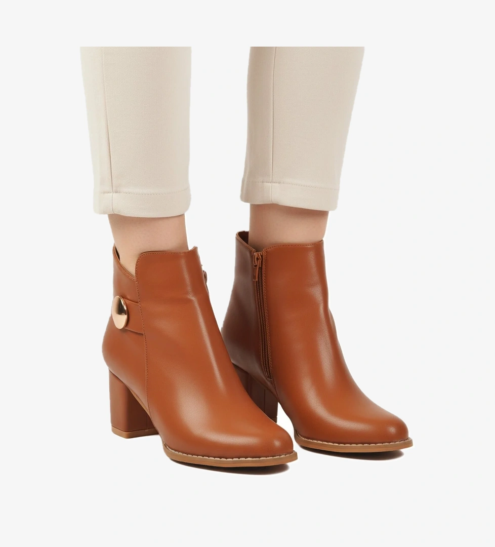 Ayakmod Siyah Taba Dar Kalıp İçi Polarlı Fermuarlı Topuklu Kadın Bot 262325 Z model görseli