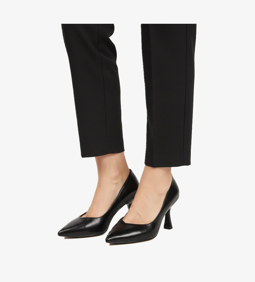 Aspor Siyah Kırışık Kadın Topuklu Ayakkabı