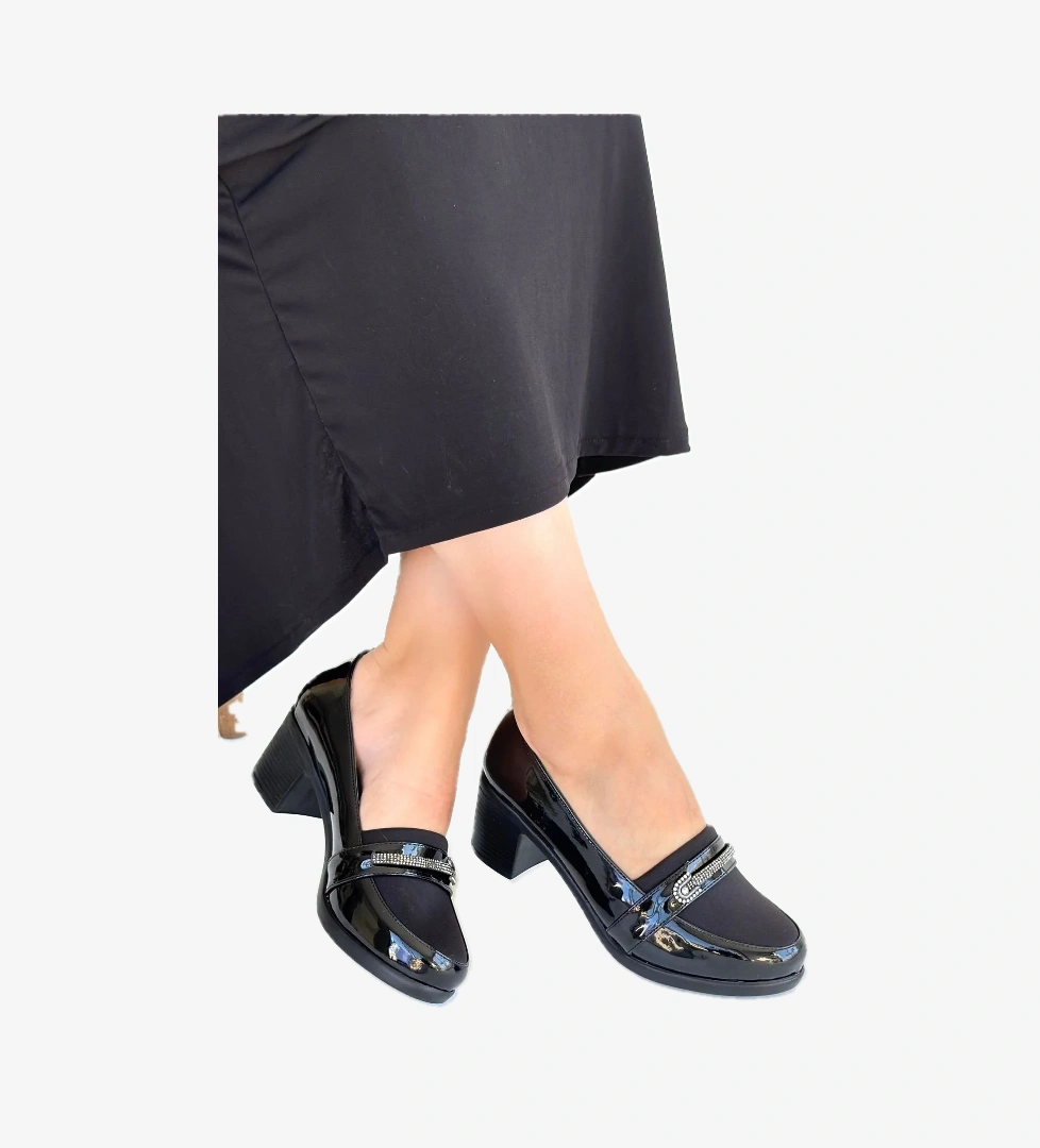 Pabucmarketi Siyah Rugan Kadın Topuklu Ayakkabı model görseli