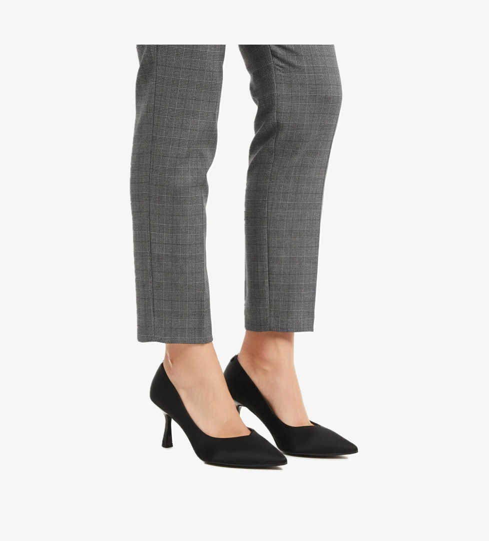 Aspor Siyah Kadın Topuklu Ayakkabı