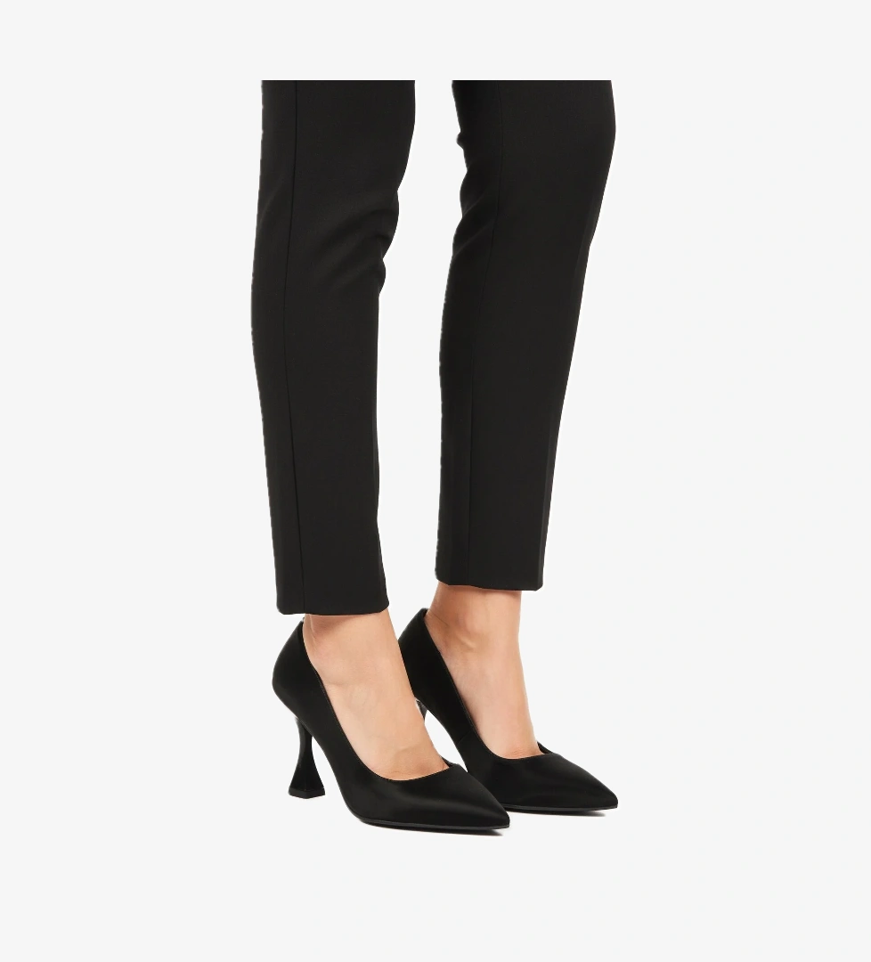 Aspor Siyah Kadın Topuklu Ayakkabı