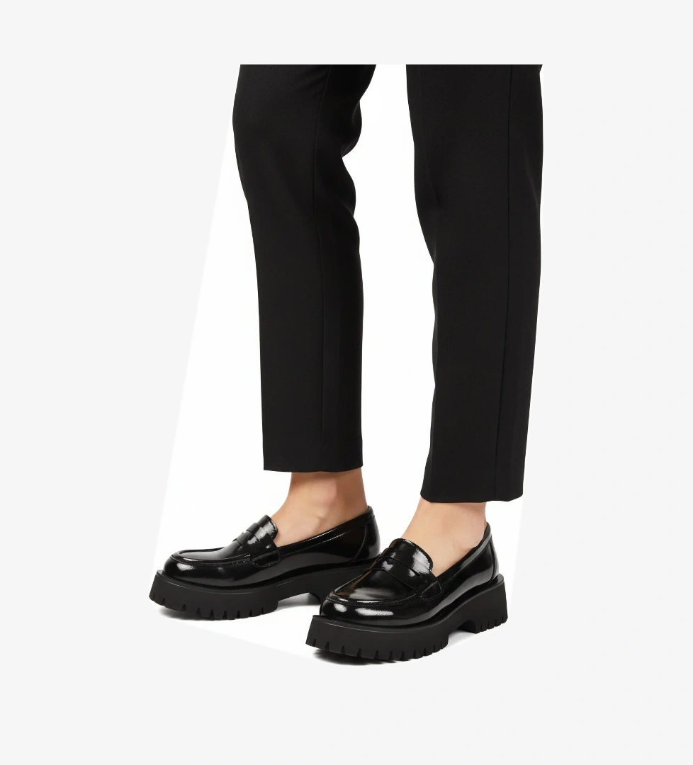 Aspor Siyah Rugan Kalın Taban Kadın Casual Ayakkabı