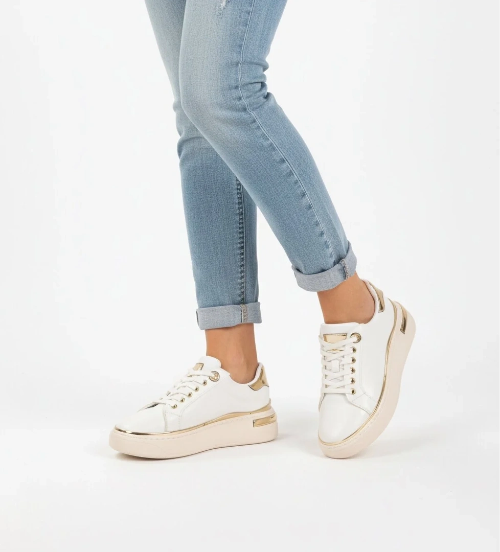 Aspor Beyaz Bağcıklı Kadın Sneaker