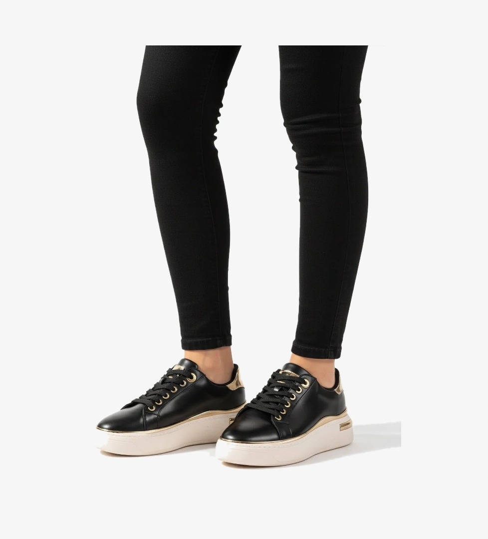 Aspor Siyah Bağcıklı Kadın Sneaker