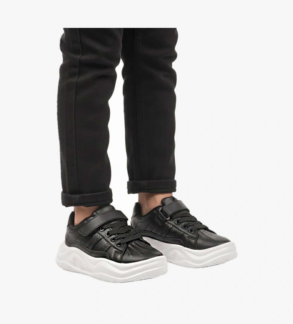 Siyah Beyaz Cırtlı Erkek Çocuk Spor Ayakkabı