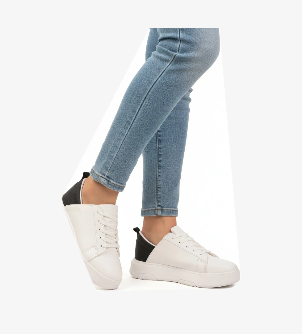 Minalya Beyaz Siyah Bağcıklı Unisex Spor Ayakkabı