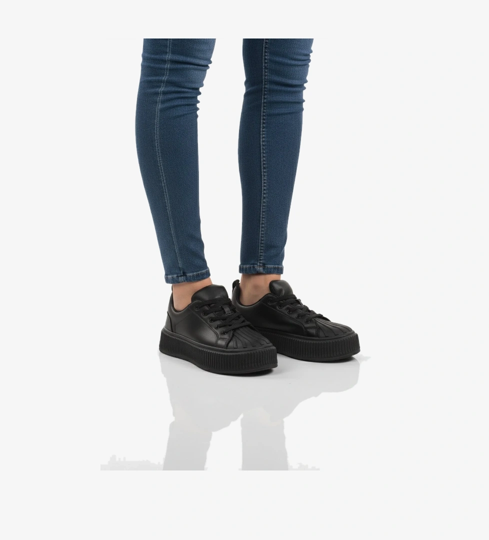 Aspor Siyah Bağcıklı Unisex Spor Ayakkabı