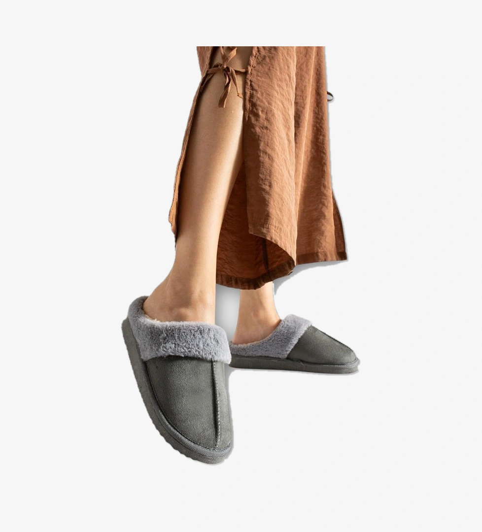 Kadın İçi Yünlü Sıcak Tutan Kışlık Ev Terliği FÜME