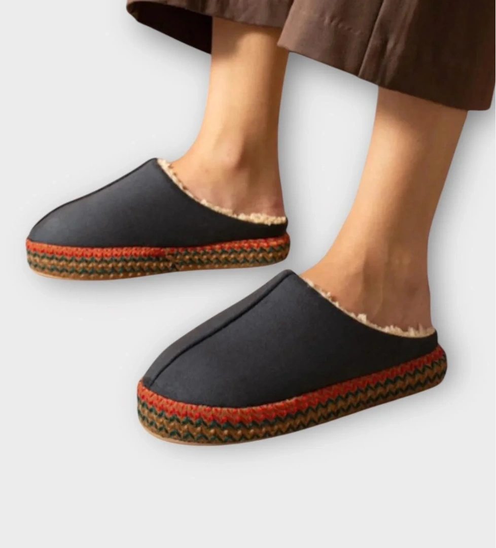 Nakışlı İçi Tüylü Yüksek Tabanlı Çeyiz Bohça Kadın Ev Terliği FÜME