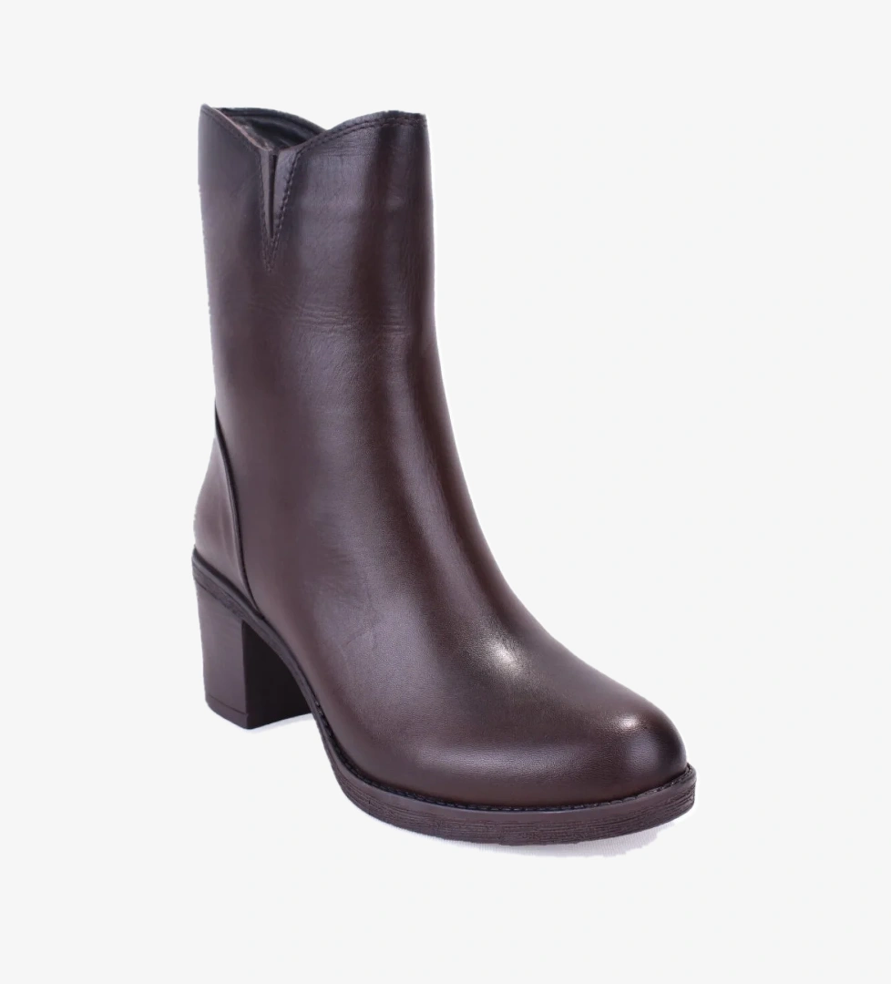 Dagoster Dza07-1314700 Kahve Siyah Klasik Topuk Fermuarlı Deri Kadın Bot model görseli