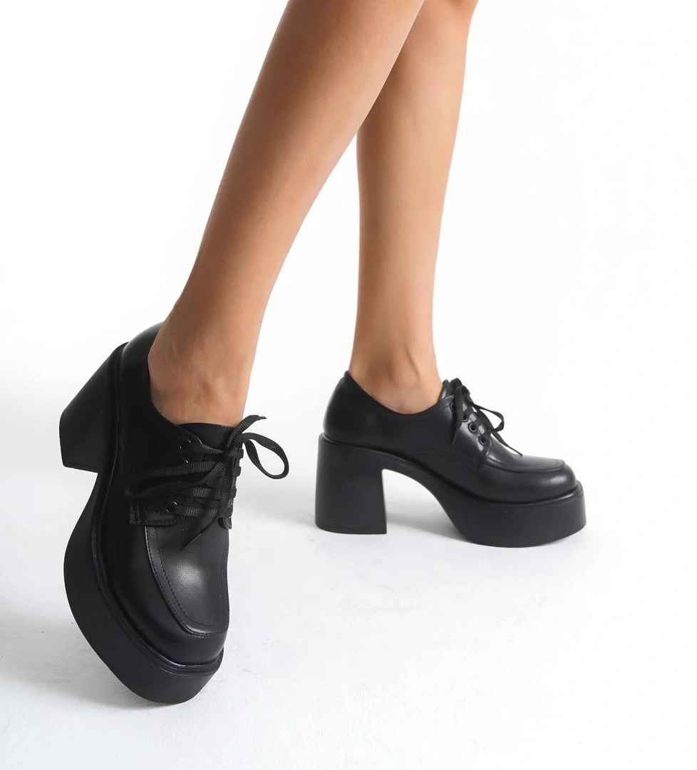 Tonda Siyah Mat Kalın Platform Topuklu Günlük Ayakkabı