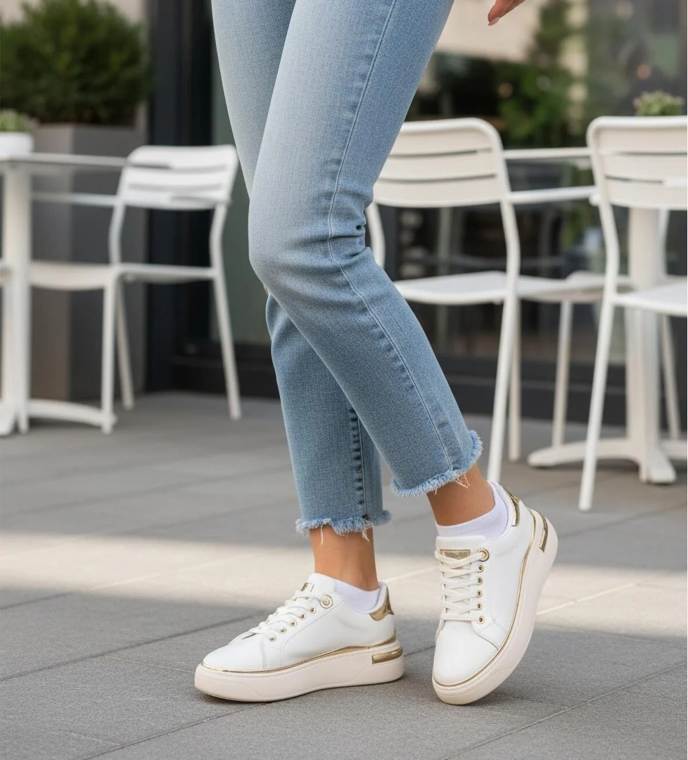 Lady 028 Z Altın Detaylı Beyaz Kadın Sneaker