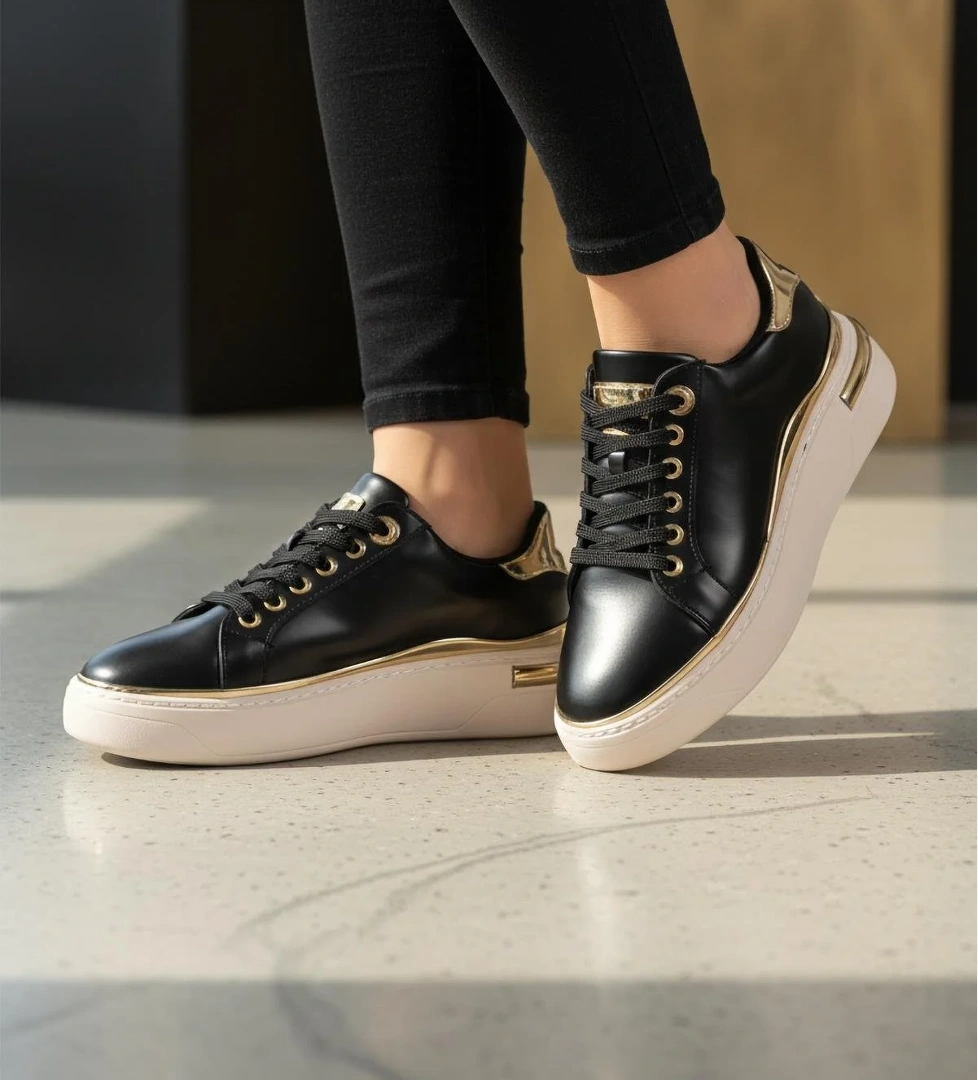 Lady 029 Z Altın Detaylı Siyah Kadın Sneaker - Görsel 1