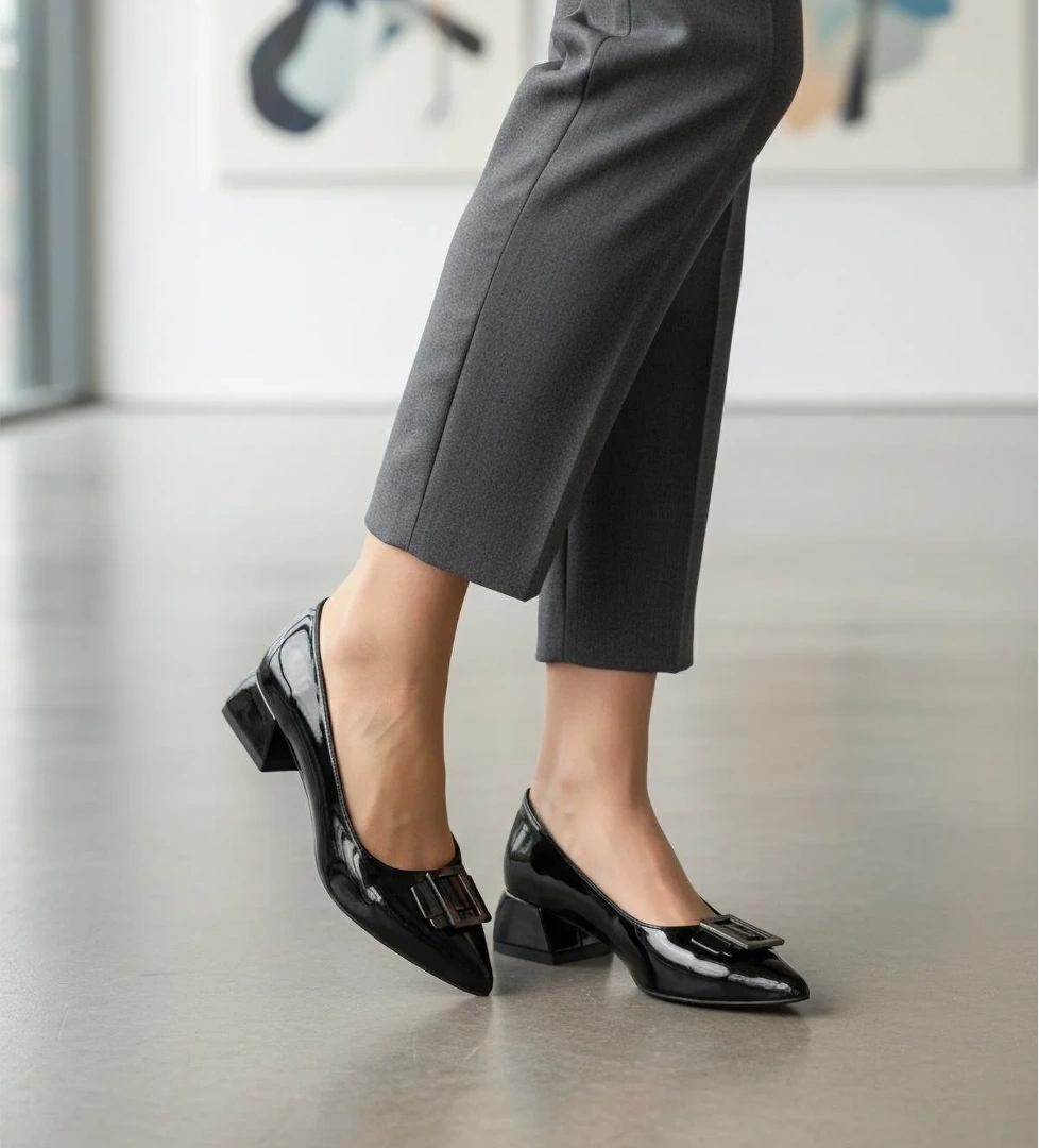 451133 Z Siyah Rugan Kadın Günlük Ayakkabı